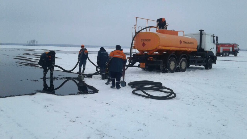 Утечка нефти произошла в Ивановском районе