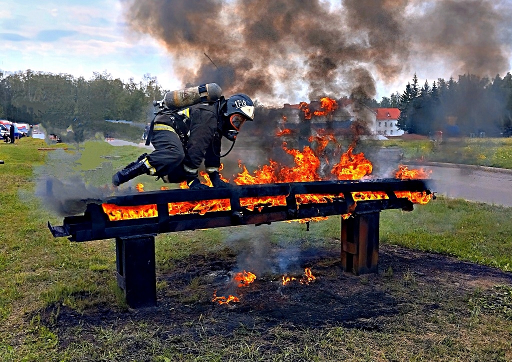 Огненный рубеж_Пинск.jpg