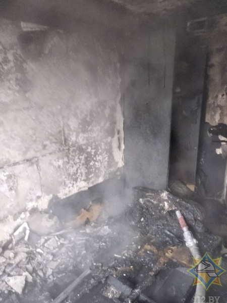 Пожар в общежитии Жабинки: 30 человек вышли сами, четверых спасли работники МЧС