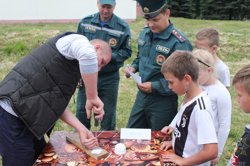 Первый спасатель